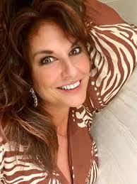 Joseph Decurtis's Instagram, Twitter & Facebook