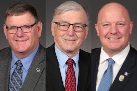 Iowa Senate Panel Approves Bill Requiring Iowa Businesses Use E-Verify