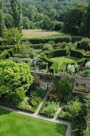 Sissinghurst Castle Gardens Castle Garden Gardens Of The World Beautiful Gardens