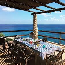 Angolo cottura, bagno con doccia phon aria condizionata, tv, frigo, biancheria completa da bagno e letto, veranda attrezzata per la zona pranzo. Vacanze A Lampedusa Appartamenti E Case Vacanza A Lampedusa