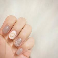 いいね 26件 コメント1件 waka9217のinstagramアカウント シックな色味すき 日光だったらもう少し近い色で撮れそうな 人差し指 wg10 中指 wg8 薬指 wg10とwg8でマーブル 小指 wg7 hom ウィークリージェルネイル ネイル ジェルネイル セルフ