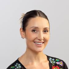 Francesca Mackenzie's Instagram, Twitter & Facebook