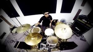 Для тех кто учится,играет на укулеле. Suasana Hari Raya Drums Cam By Ijatlog Chords Chordify