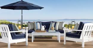 Chic Coastal Living Chic Outdoors And Gardens Mobilya Fikirleri Veranda Dis Mekan Mobilyalari