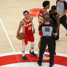 The atlanta hawks and the new york knicks have one thing in common and that is the year they were established. Tfvpiyzt0k9w M