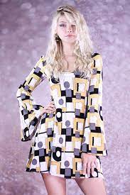 2421 patron mccall's vintage tunique robe blouse taille 40 & 42 annee 60. Robe Hippie Chic Annees 70 Jaune Manches Evasees Celine Hetroit