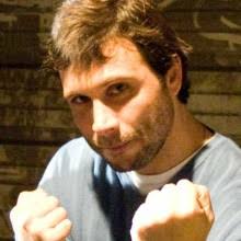 Synchronsprecher George Altman (Suburgatory) buchen und aufnehmen