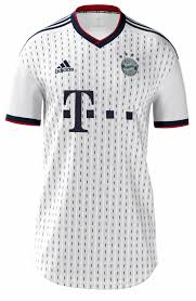 Das erste foto des möglichen neuen trikots des fc bayern für die saison 2021/22 ist. Fc Bayern Trikots 2019 2020 Sonstiges Fcb Forum