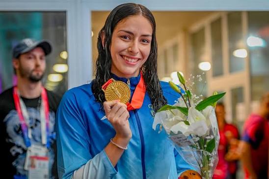La nadadora sanfrancisqueña Malena Santillán tuvo una destacada actuación  en la jornada inaugural de la natación argentina en los IV Juegos  Suramericanos de la Juventud Panamá 2026: obtuvo la medalla de plata