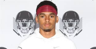 Olave managed to notch a breakout season in 2019 despite playing in a crowded offense with a lot of mouths to feed. Chris Olave Ohio State Wide Receiver