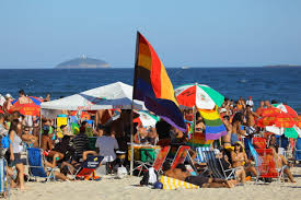 In it there are many valleys with rivers that begin up in the mountains. Ipanema Beach Life Stephan Kries