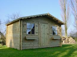 Chambre d'amis, bureau indépendant, pièce en plus, salle de jeu, salle de sport, atelier d'artiste, extension, annexe de jardin. Abris De Jardin Isola Double Porte En Bois Autoclave De Sapin Rouge Destombes Bois