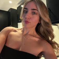 Nicole Staley's Instagram, Twitter & Facebook