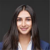 Shrishti Seth's Instagram, Twitter & Facebook