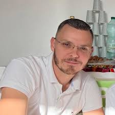 🎙️ 𝗧𝗥𝗢𝗣 𝗖'𝗘𝗦𝗧 𝗧𝗥𝗢𝗣 😡 𝗟𝗘 𝗖𝗢𝗨𝗣 𝗗𝗘 𝗚𝗨𝗘𝗨𝗟𝗘 𝗦𝗔𝗡𝗦  𝗙𝗜𝗟𝗧𝗥𝗘 𝗗𝗘 𝗦𝗟𝗜𝗠𝗔𝗡𝗜 𝗦𝗨𝗥 𝗟𝗘𝗦 𝗕𝗜𝗡𝗔𝗧𝗜𝗢𝗡𝗔𝗨𝗫 !  🇩🇿 Vous en pensez quoi de cette déclaration? Vous êtes d'accord avec lui  ? 🧐 🎥: PODCAST KAMPO