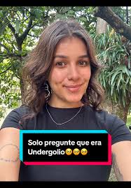 Rociando Spray Pimienta Joan 2030