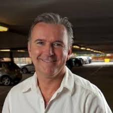 Martin Edmondson's Instagram, Twitter & Facebook