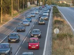 Ερχονται αλλαγές στο ωράριο μετακίνησης τις ημέρες των χριστουγέννων. Uakyo H6rjixwm