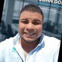 300+ perfiles de «José David»