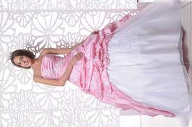 Maybe you would like to learn more about one of these? Hbh Brautmoden Brautkleider U Abendkleider Gunstig Hbh Ihr Brautkleider Outlet In Hamburg Das Schone Kleid Kostet 459 Euro Hbh Brautmoden Brautkleid Wd1012