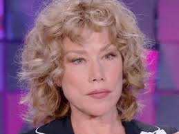 La rivelazione choc di Nancy Brilli: "Ero autolesionista. Così gestivo il  mio dolore"