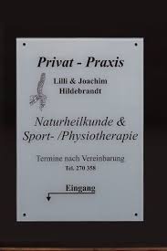 Infotafel Aus Glas Fur Eine Physiotherapie Praxis Physiotherapie Praxis Physiotherapie Praxisschilder
