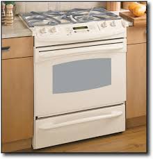 Our selection of gas ranges from the best brands keep your kitchen cooking with a variety of styles to complement your décor. Best Buy Ge Profile 30 Self Cleaning Slide In Gas Range Bisque On Bisque Pgs908cemcc
