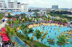 Taman tema air di shah alam ini menempatkan pelbagai permainan air yang telah dinaiktarafkan sebagai inisiatif bersaing dengan tarikan taman tema air yang lain di selangor. Amt Top 10 Taman Tema Air Di Malaysia Yang Wajib Anda Pergi
