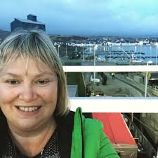 Katie Wade (@kt_wade)