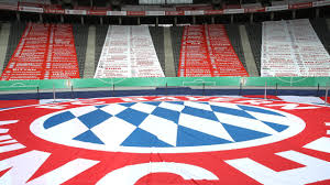 90k likes · 185 talking about this · 629,427 were here. Dfb Pokal Fc Bayern Bringt 900 Fanklub Banner Ins Berliner Olympiastadion Fussball Bild De