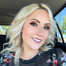 Baby Dekota loving the beach 🥰