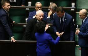 Elżbieta witek (born december 17, 1957 in jawor) is a polish politician. Reasumpcja Nie Tylko Przy Lex Tvn Pis Juz Po Raz Czwarty Majstrowal Przy Glosowaniu W Sejmie