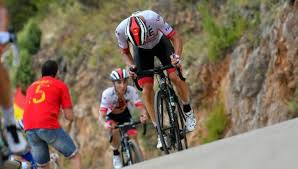 La vuelta a españa pernoctará en las proximidades de pau (francia), donde arrancará la segunda semana de competición con la (única) contrarreloj de la prueba. Cycling News 2019 Vuelta A Espana Uae Team Emirates Fabio Aru And Tadej Pogacar Break Into The Top 10 Sport360 News