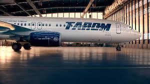 Bilete De Avion Tarom De La 99 Euro Oferta Pentru Vacante Prelungite Passenger Jet Passenger Aircraft