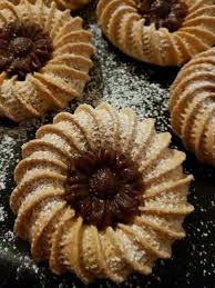 Pin By Kika On Patisserie Orientale Food Vegetable Drinks Baking