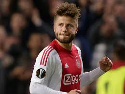 Lasse schøne (born 27 may 1986 in glostrup) is a danish professional football midfielder, who currently plays for the eredivisie side nec nijmegen. Lasse Schone S Incredible Midfield Experience Ajax Daily