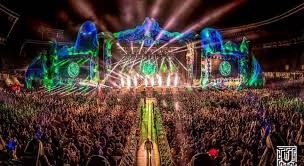 Organizarea a fost, la fel ca anul trecut o parte din echipa editorială cluj.info a decis să se folosească de opțiunile oferite de organizatorii. Are You Curious How Will Be This Year The Magic Story Of Cluj Napoca S Untold Festival Residenceillago