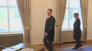 Mai 1980 in ahaus) ist ein deutscher politiker (cdu). Umstrittener Diplomat Richard Grenell Soll Als Us Botschafter In Berlin Abtreten Welt