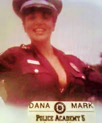 Dana Mark's Instagram, Twitter & Facebook