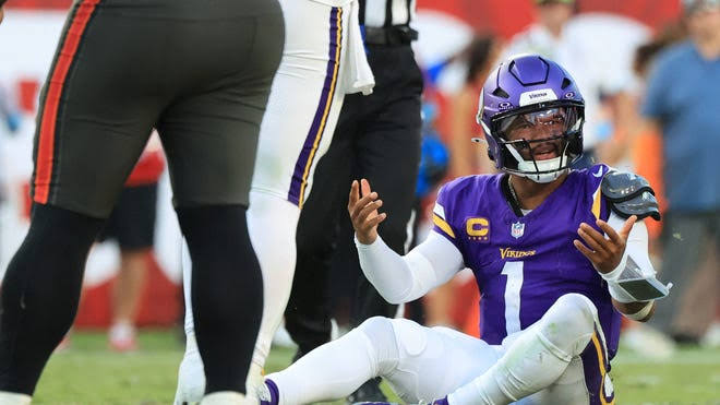 Miami Dolphins vs Minnesota Vikings picks, predictions, odds Sunday