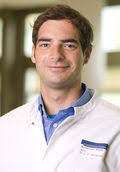 Jan-<b>Oliver Neumann</b>. Facharzt für Neurochirurgie / Oberarzt - Portrait_Neumann_09_eb90f06784
