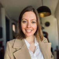 Laura Krajewski's Instagram, Twitter & Facebook