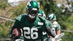 The jets organization appreciates le'veon's efforts during his time here and we know he worked hard to make significant contributions to this team. Le Veon Bell At Jets Minicamp Practice It Felt So Goood