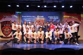 best performance by an ensemble — the cast of ola bola the musical and best set design — raja malek. Get To Know The Full Cast Of Olabola The Musical Tatler Malaysia