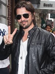 Maybe you would like to learn more about one of these? Juanes Publicara Un Libro Sobre Su Vida Para Que Sepan Quien Soy De Verdad Solo En Ii Tamoactivo Net Ii