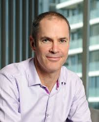 En effet, aurélien enthoven est un youtubeur connu sur la toile. Richard Enthoven Hollard Australia