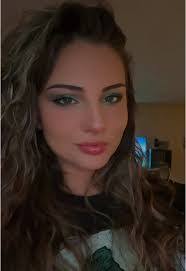 Miranda Lewis's Instagram, Twitter & Facebook