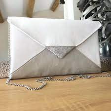 Carte prénoms/date ronde sur le devant. Pochette Ceremonie Mariage Blanche Et Argentee Bags Shoulder Bag Gucci Dionysus