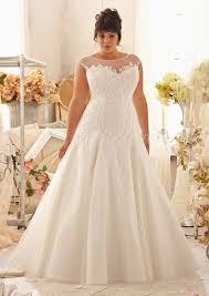Können mollige frauen trägerlose brautkleider tragen? Welches Hochzeitskleid Fur Mollige So Findest Du Deine Traumrobe Kleider Hochzeit Hochzeit Kleidung Kleid Hochzeit