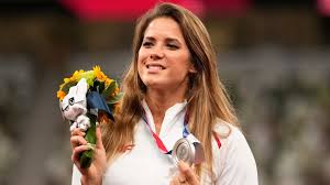 To give that away takes a whole lot of courage and a heart of gold, and polish athlete maria andrejczyk can be attributed to having both. Qp P Rth0tlqm